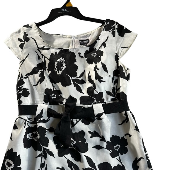 SOHO APPAREL WOMANS DRESS COCKTAIL PARTY SZ 10 - Picture 3 of 12